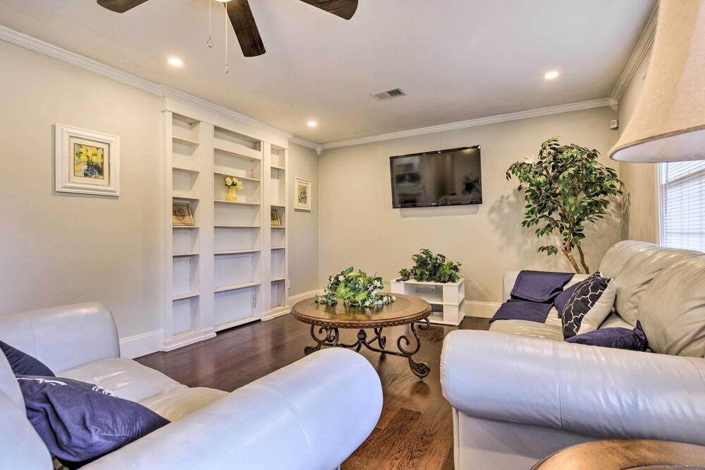 Photo of Bedroom in Saint Elmo