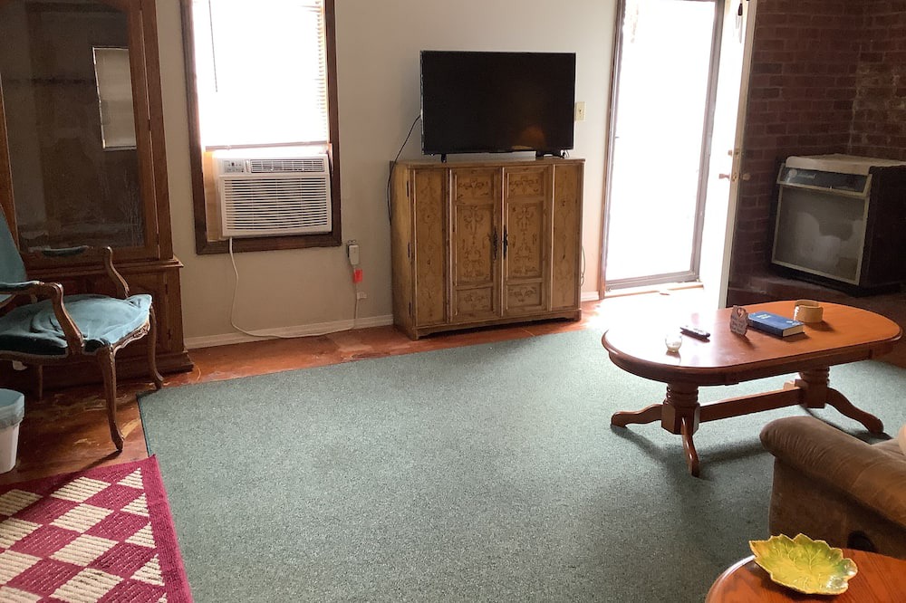 Photo of Livingroom in Scobey