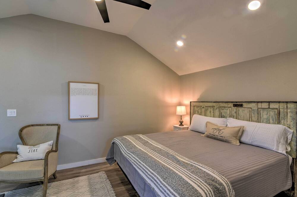 Photo of Bedroom in Galveston