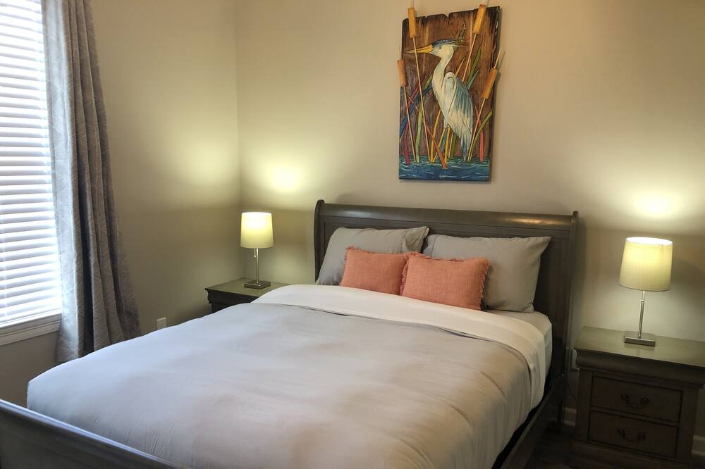 Photo of Bedroom in Downtown