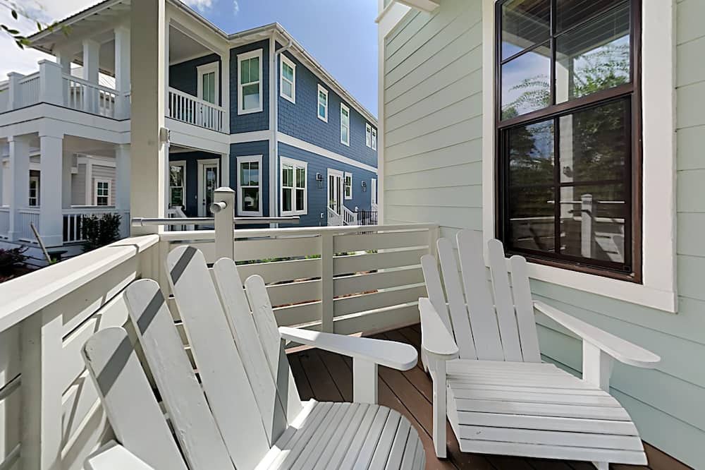 Photo of Outdoor in Lakeside at Blue Mountain Beach