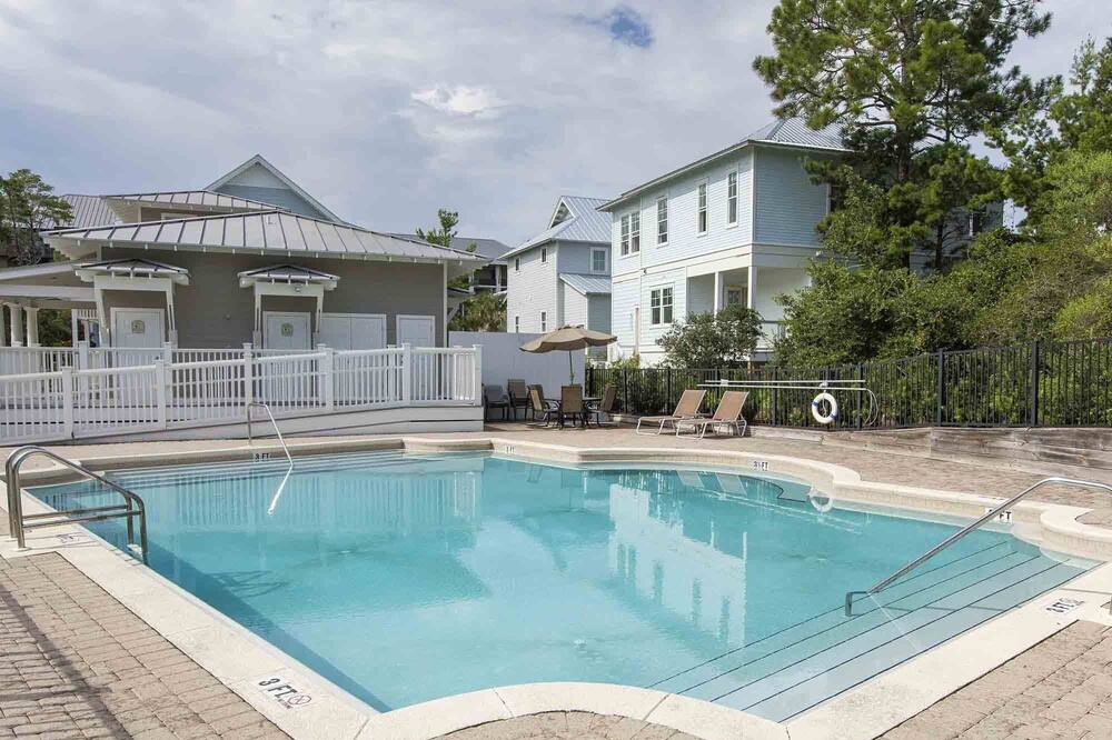 Photo of Outdoor in Lakeside at Blue Mountain Beach