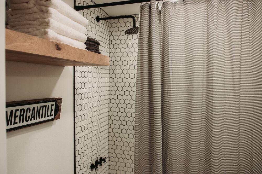 Photo of Bathroom in Lone Star
