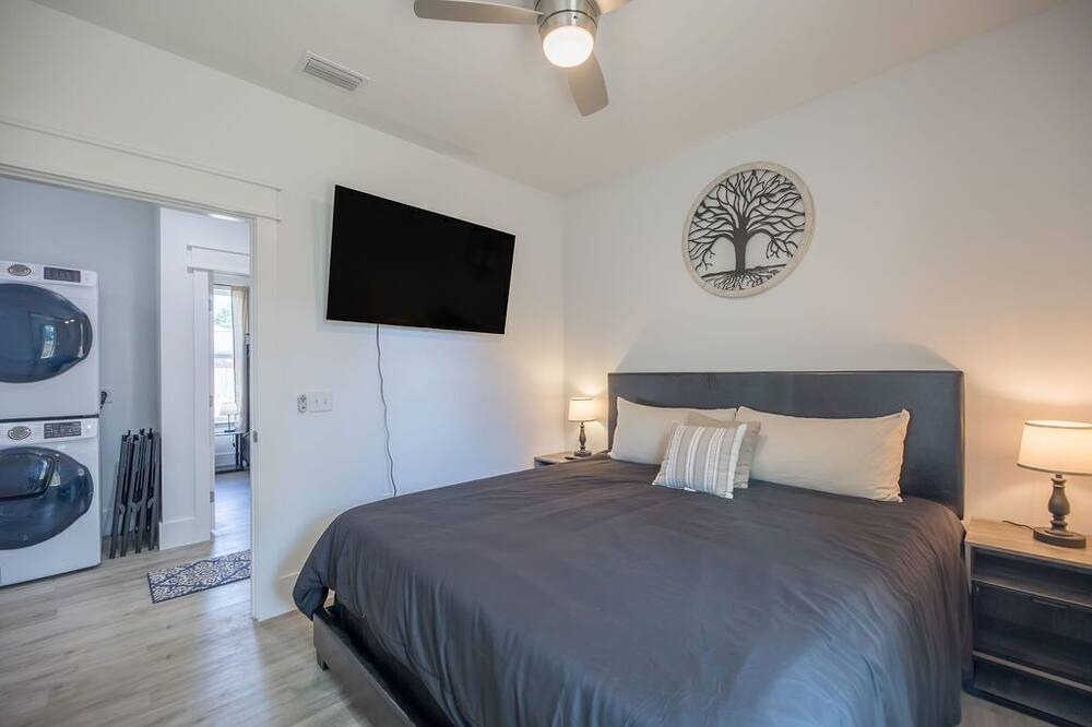 Photo of Bedroom in Upper Grand Lagoon