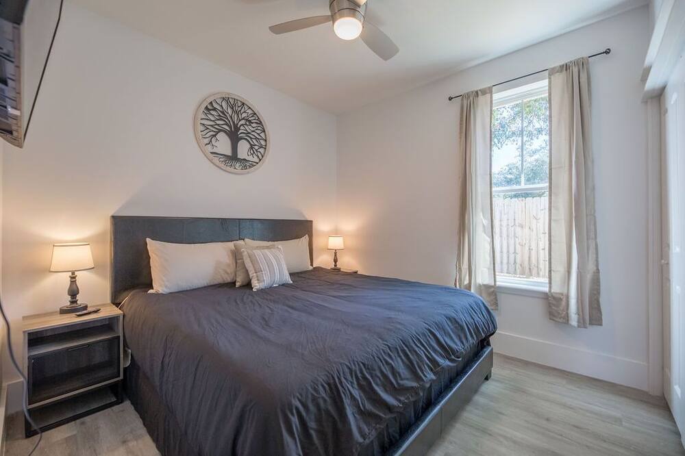 Photo of Bedroom in Upper Grand Lagoon