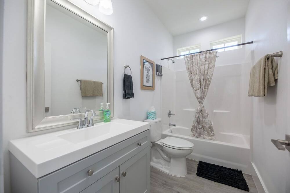 Photo of Bathroom in Upper Grand Lagoon