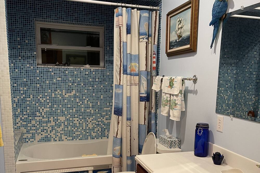 Photo of Bathroom in East End