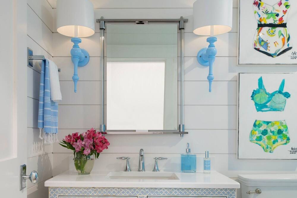 Photo of Bathroom in Seaside