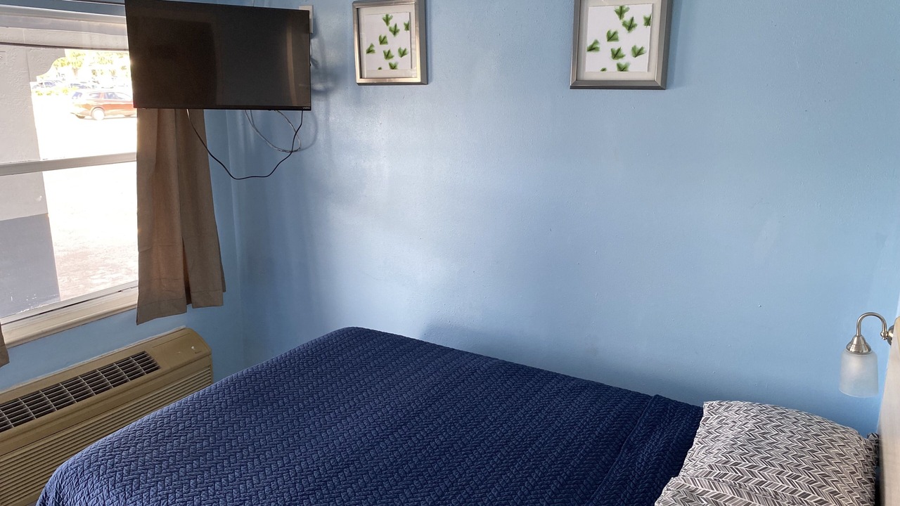 Photo of Bedroom in Sebring