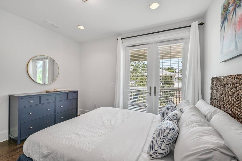 Photo of Bedroom in Santa Rosa Beach