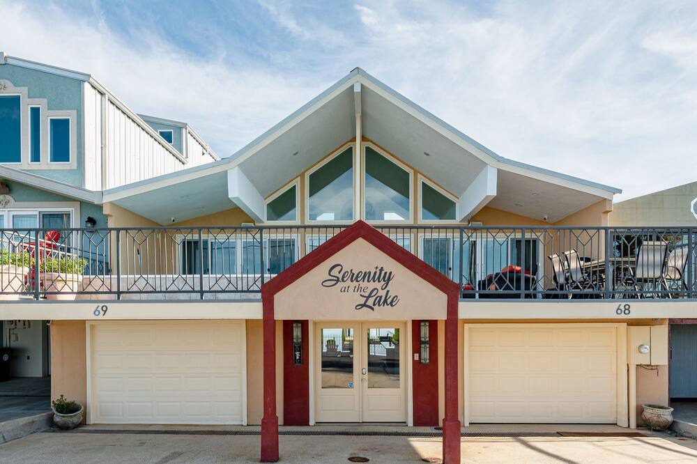 Photo of Outdoor in West End