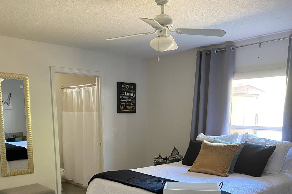 Photo of Bedroom in South Daytona