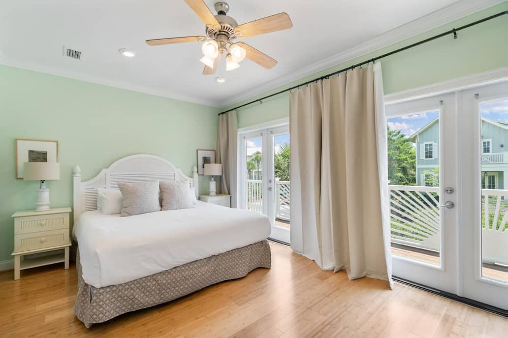 Photo of Bedroom in Sugarwood Beach