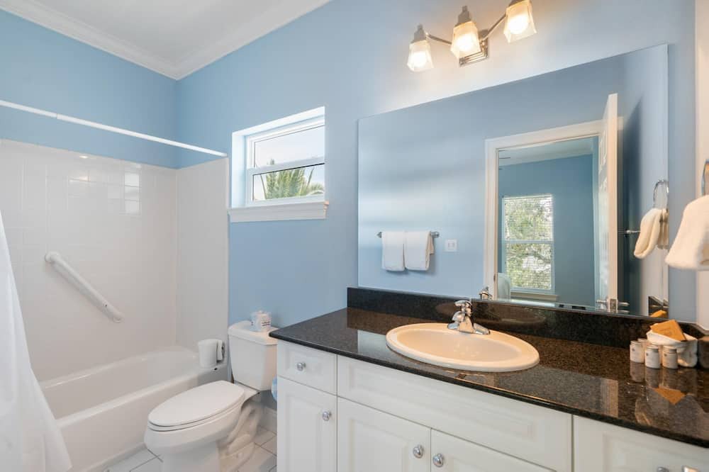 Photo of Bathroom in Sugarwood Beach