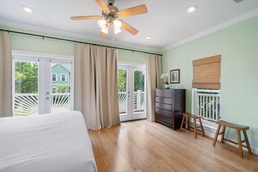 Photo of Bedroom in Sugarwood Beach