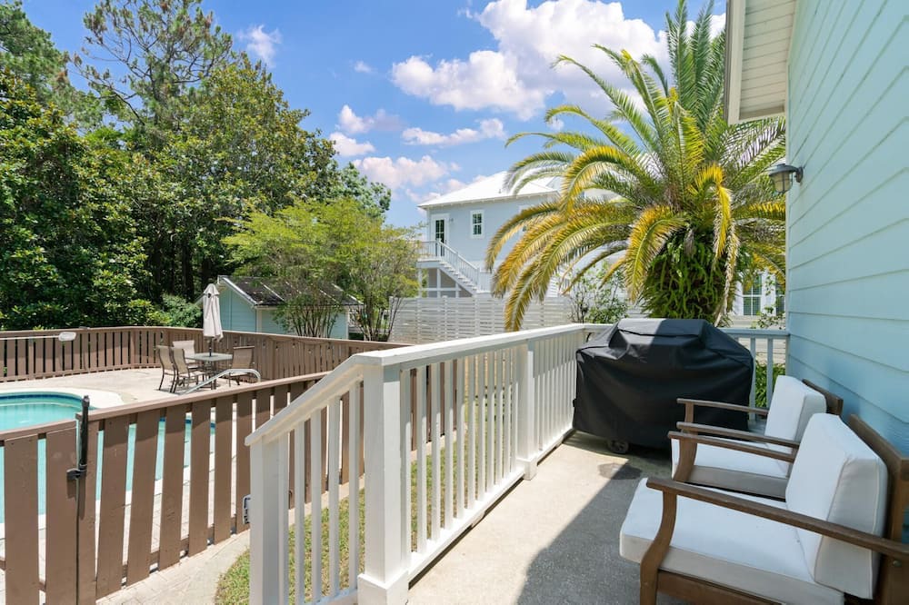 Photo of Patio Balcony in Sugarwood Beach