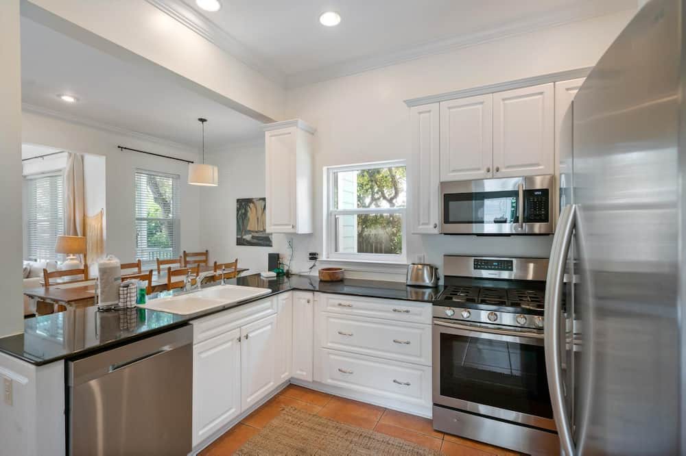 Photo of Kitchen in Sugarwood Beach