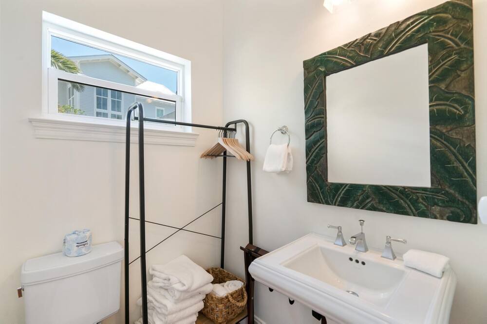 Photo of Bathroom in Sugarwood Beach
