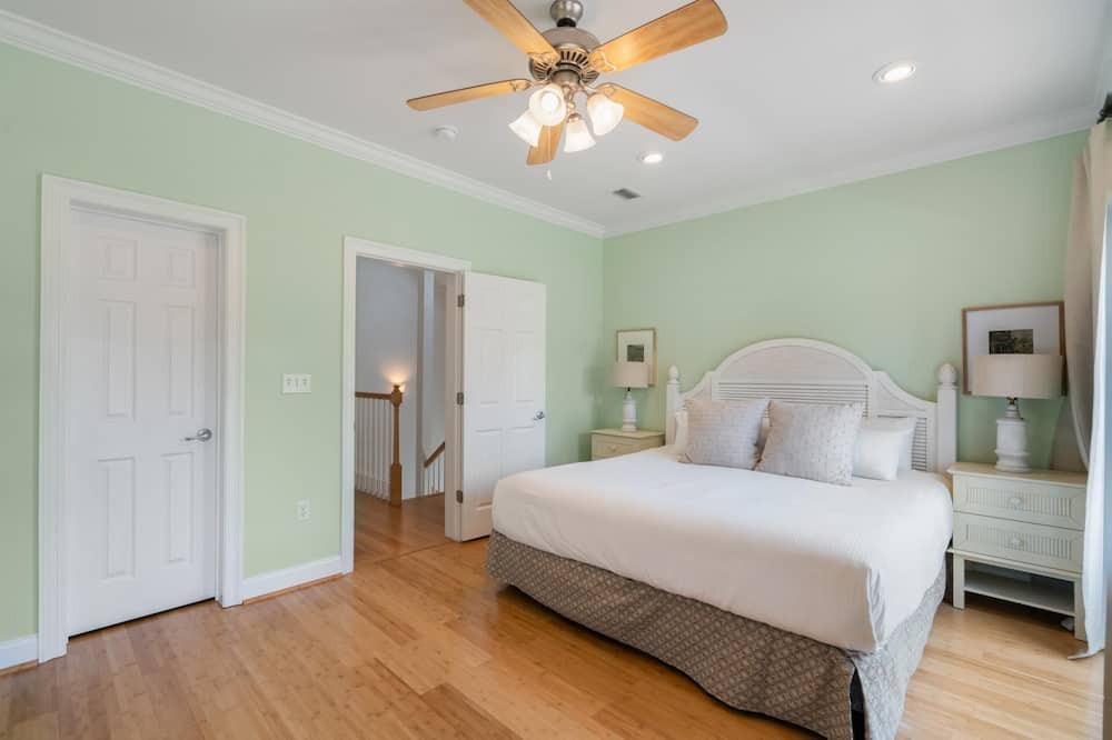 Photo of Bedroom in Sugarwood Beach