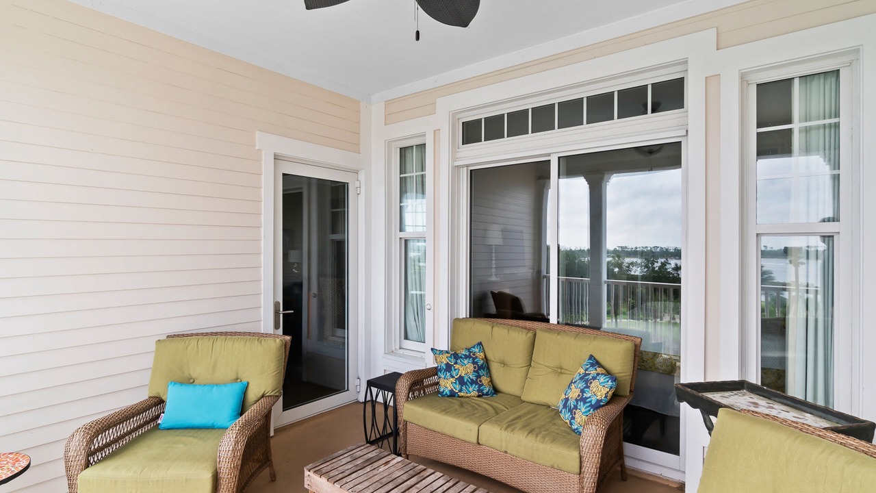 Photo of Patio Balcony in Upper Grand Lagoon