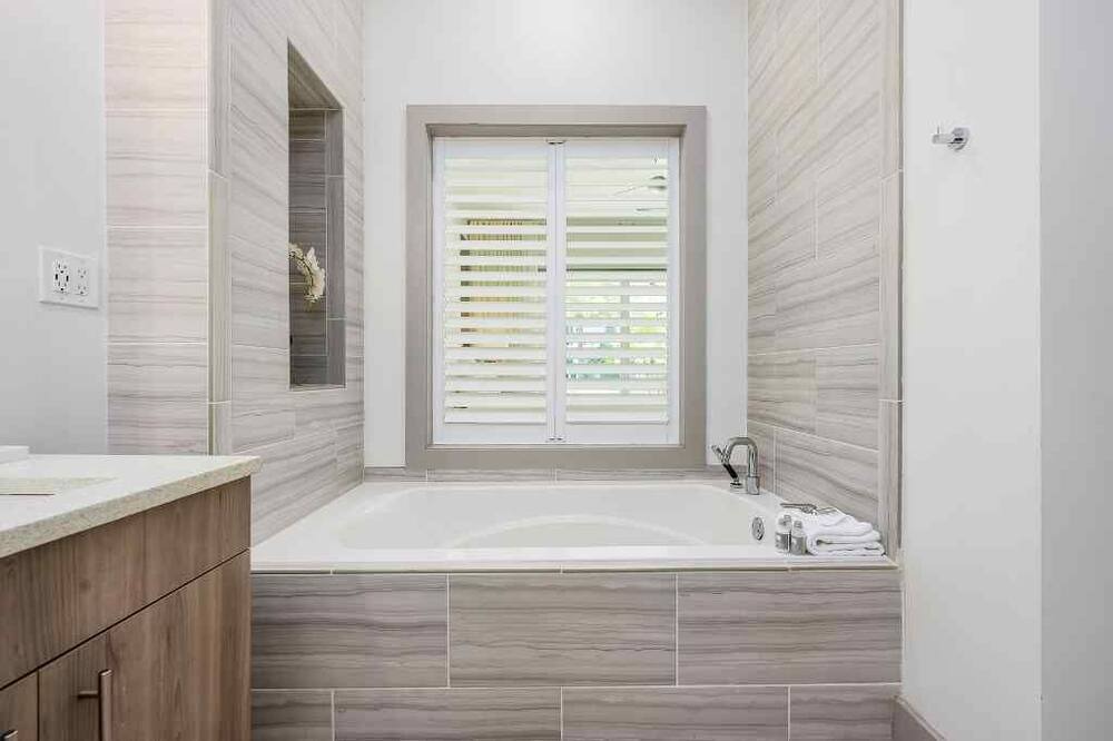 Photo of Bathroom in West Panama City Beach