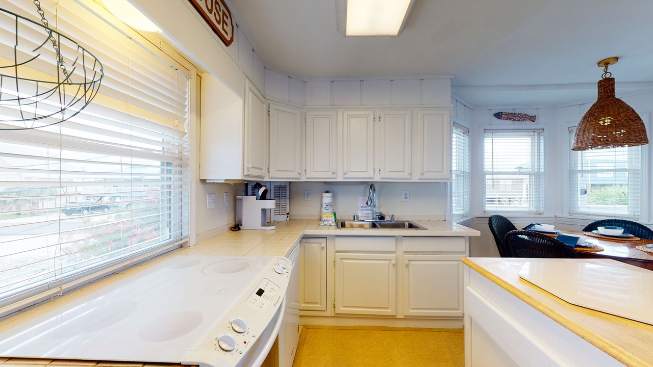 Photo of Kitchen in Royal Lagoons