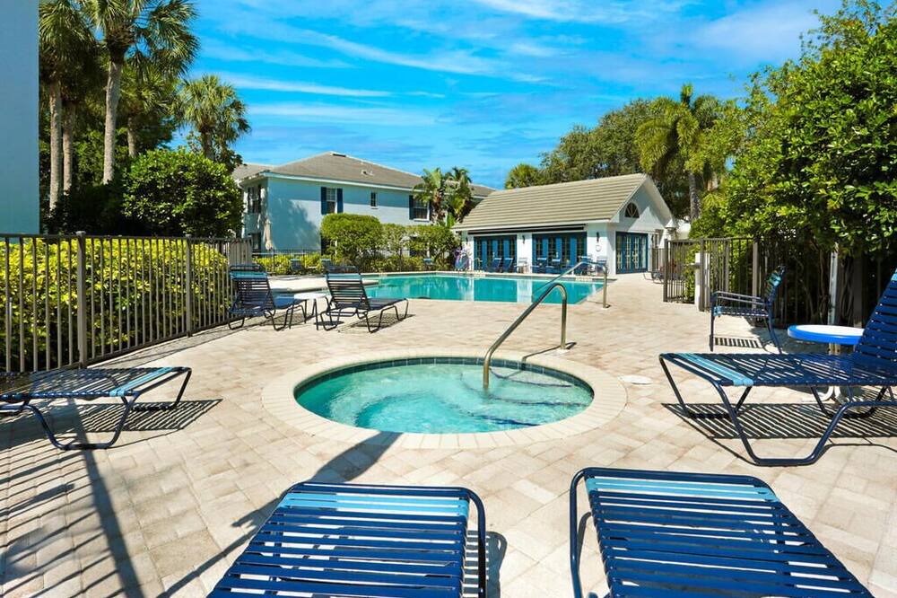 Photo of Outdoor in Pelican Bay