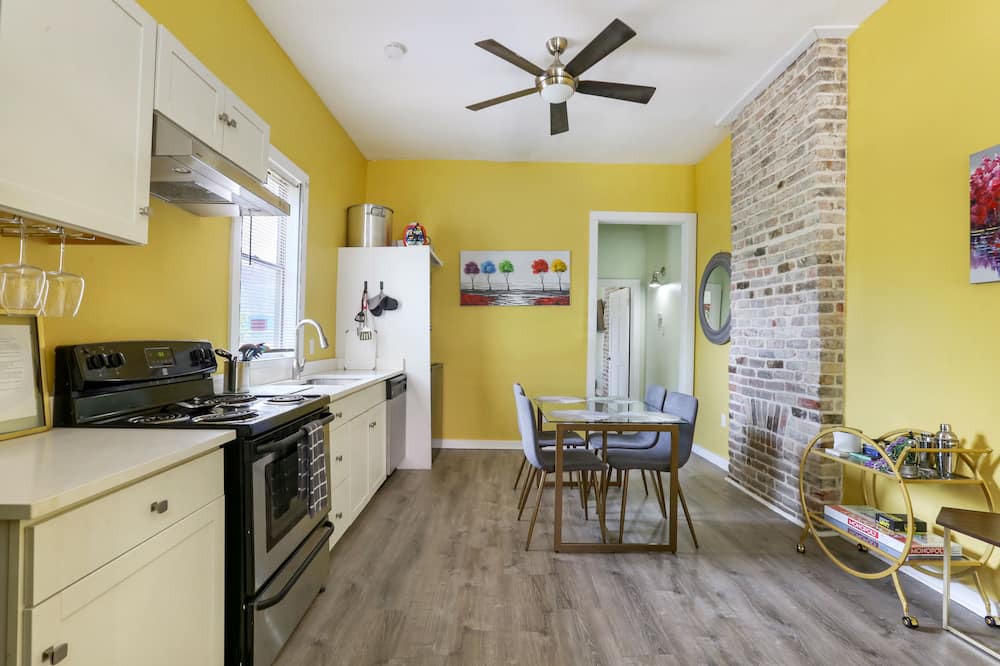 Photo of Kitchen in Mid-City District