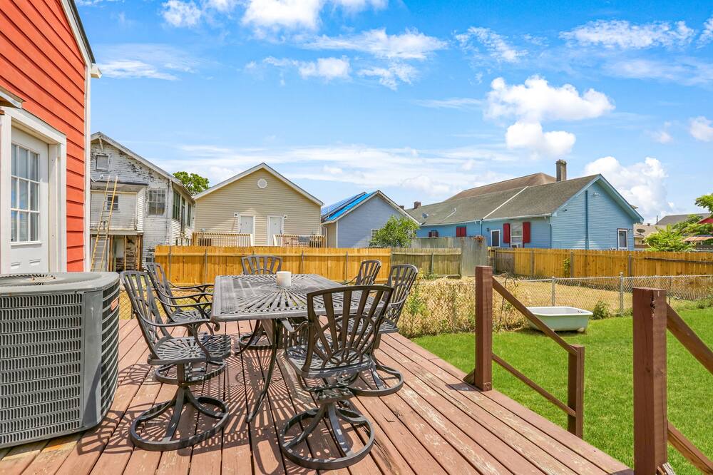 Photo of Patio Balcony in Mid-City District