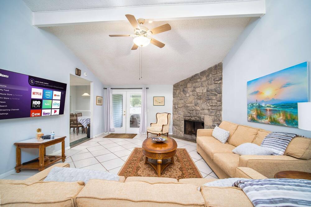 Photo of Livingroom in Southside