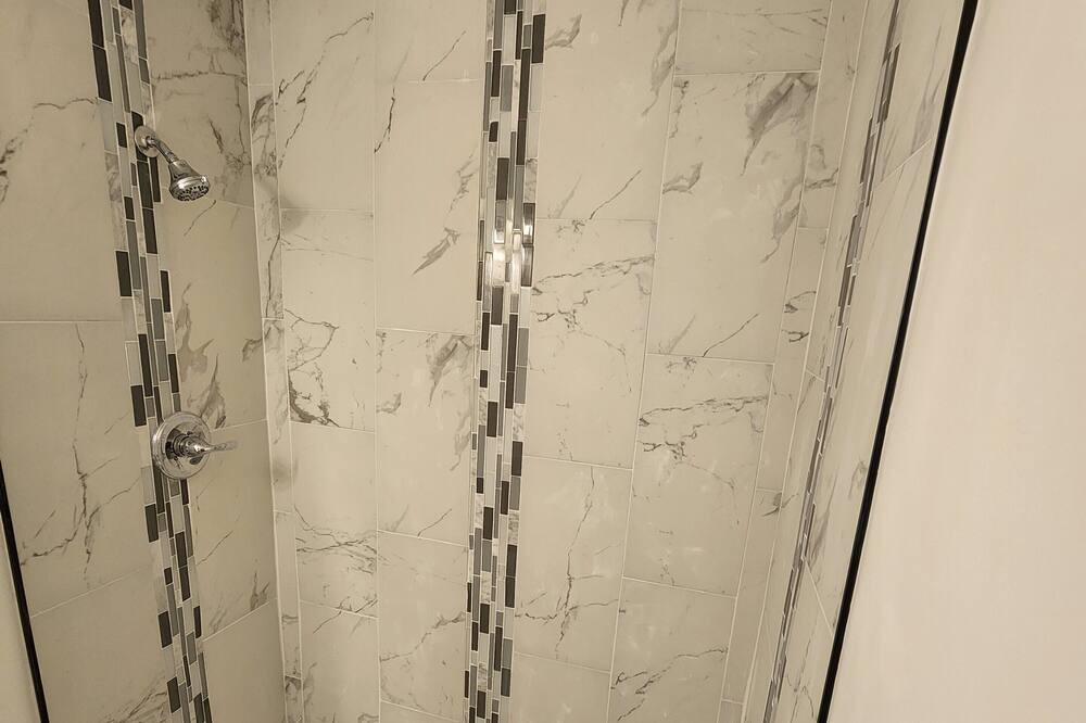 Photo of Bathroom in Little Woods