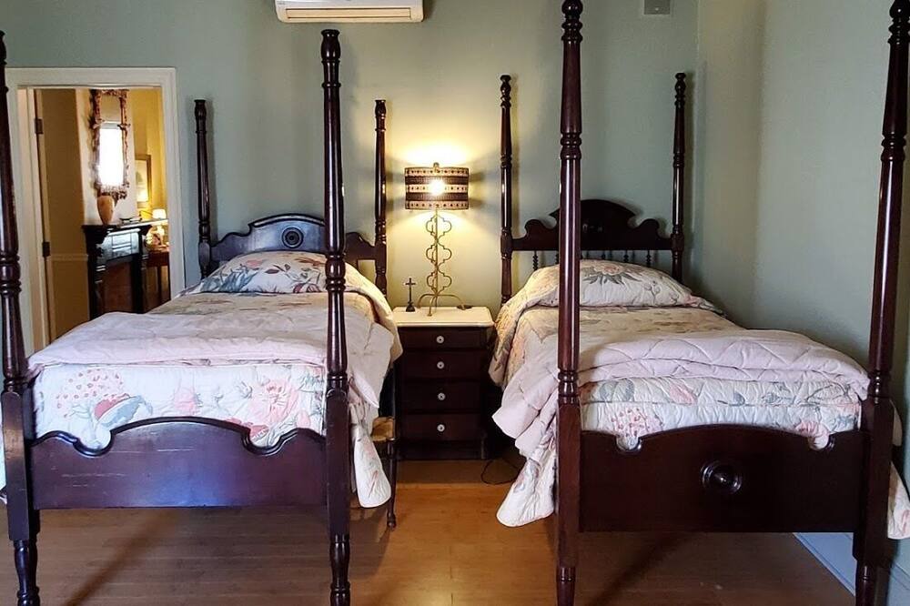 Photo of Bedroom in Washington