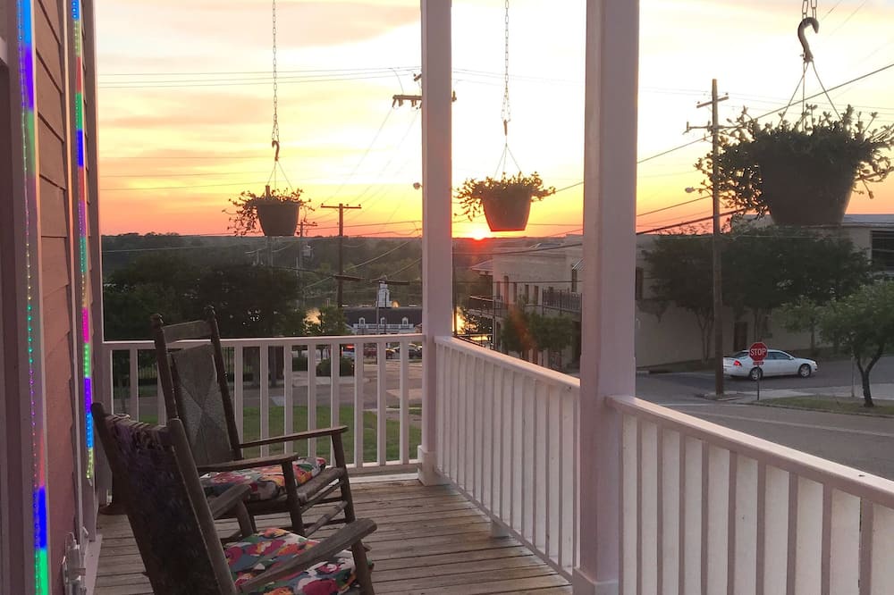 Photo of Patio Balcony in Vicksburg