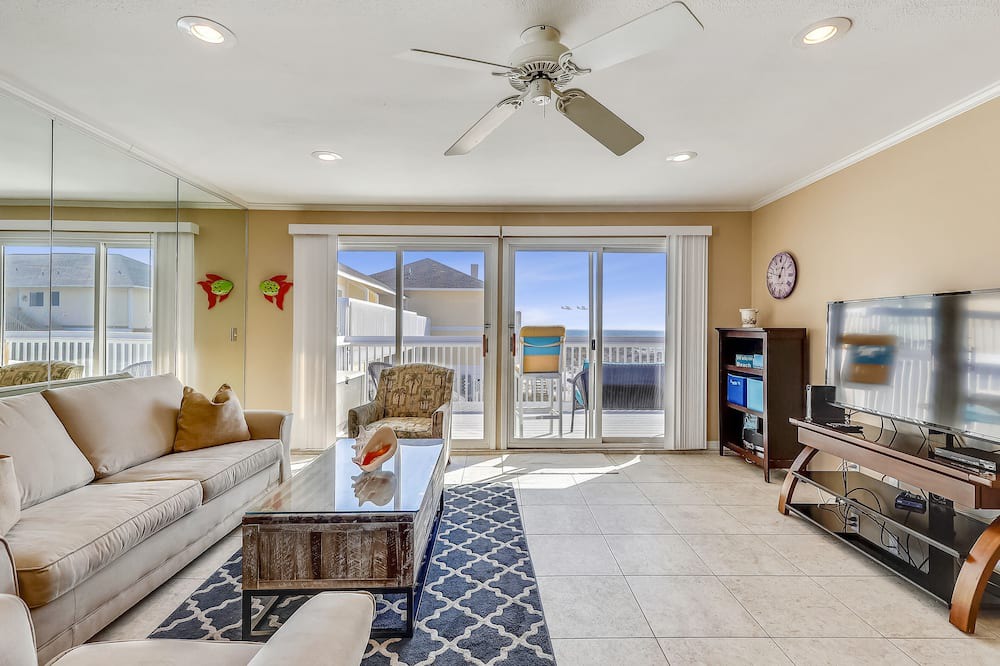 Photo of Livingroom in Holiday Isle