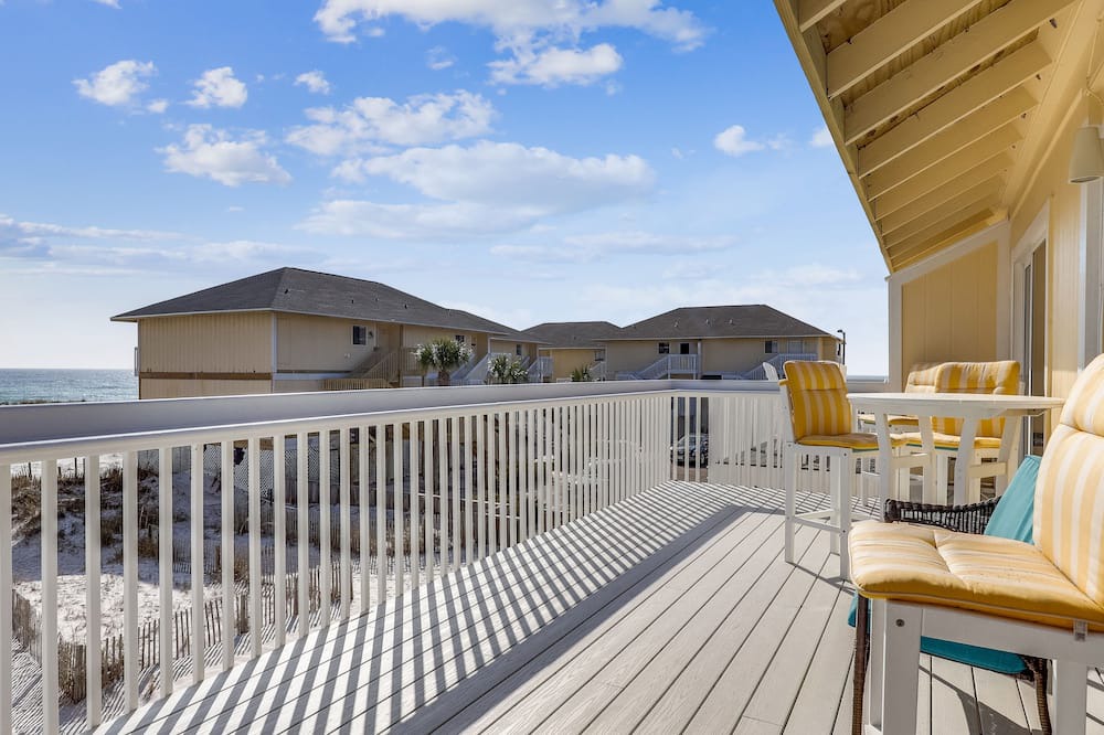 Photo of Patio Balcony in Holiday Isle
