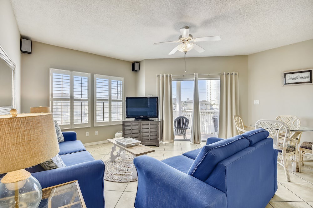 Photo of Livingroom in Holiday Isle