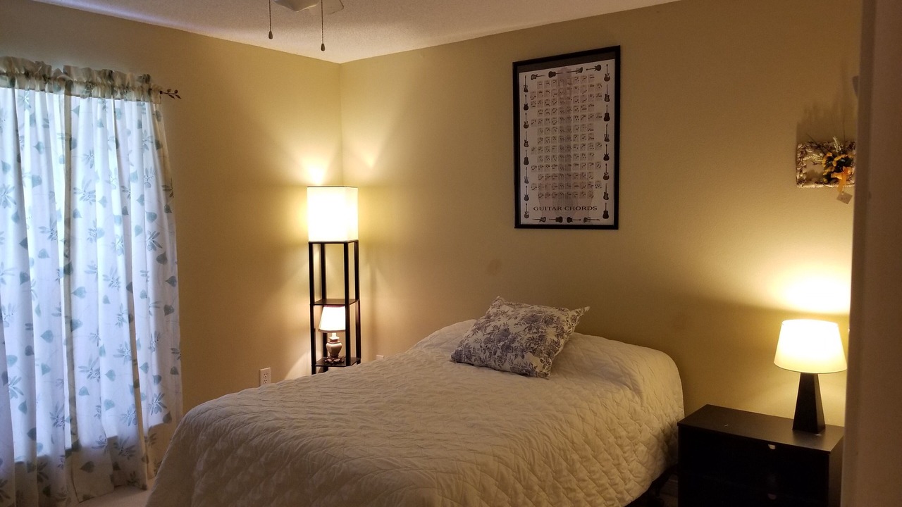 Photo of Bedroom in Lillian