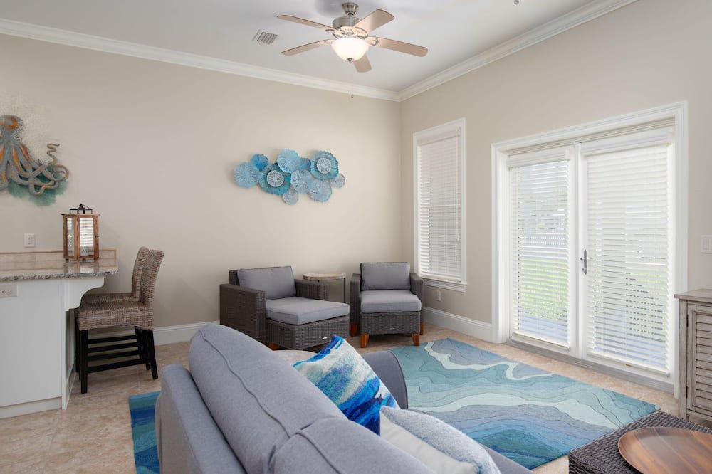 Photo of Livingroom in Sunnyside On The Gulf