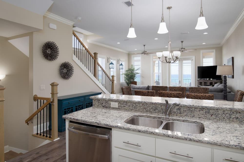 Photo of Kitchen in Sunnyside On The Gulf