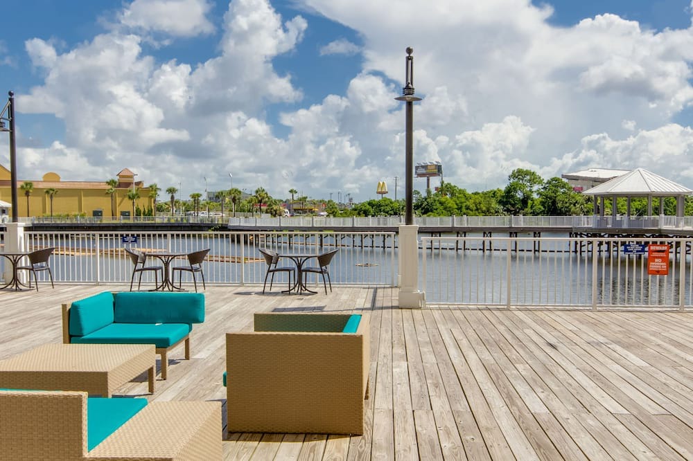 Photo of Patio Balcony in Holiday Beach