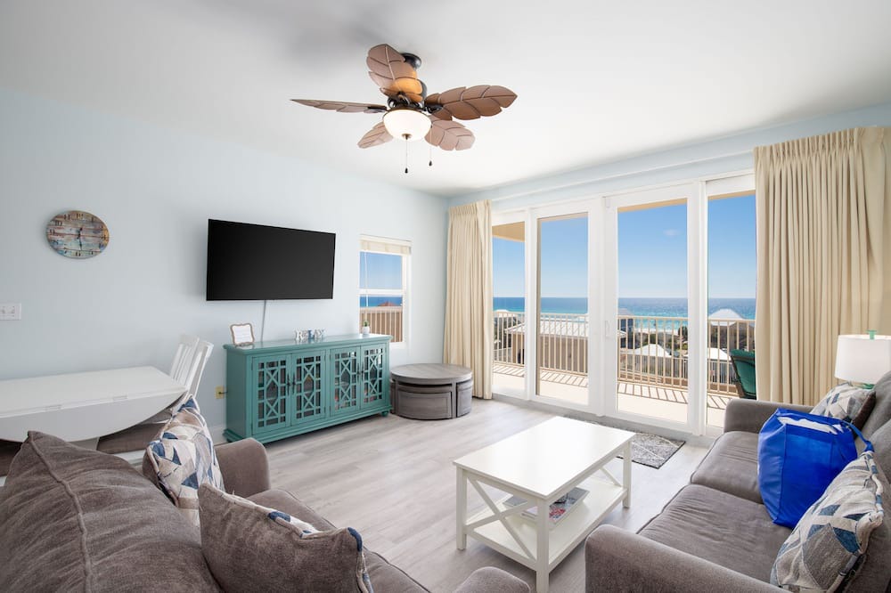 Photo of Livingroom in Holiday Beach