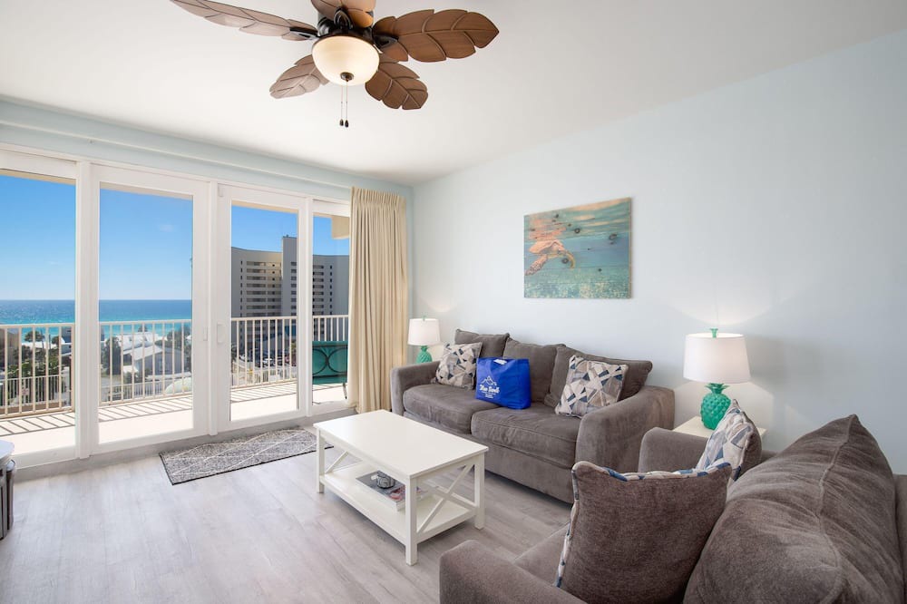 Photo of Livingroom in Holiday Beach