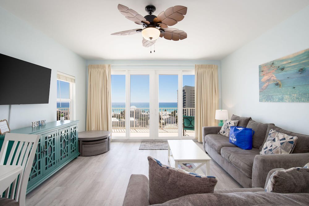 Photo of Livingroom in Holiday Beach