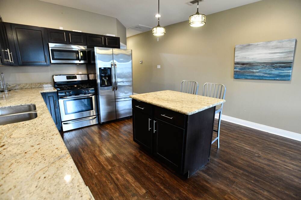 Photo of Kitchen in Mid-City