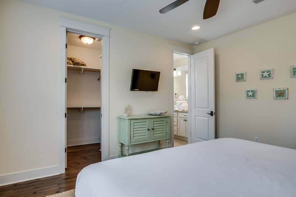 Photo of Bedroom in Watercolor