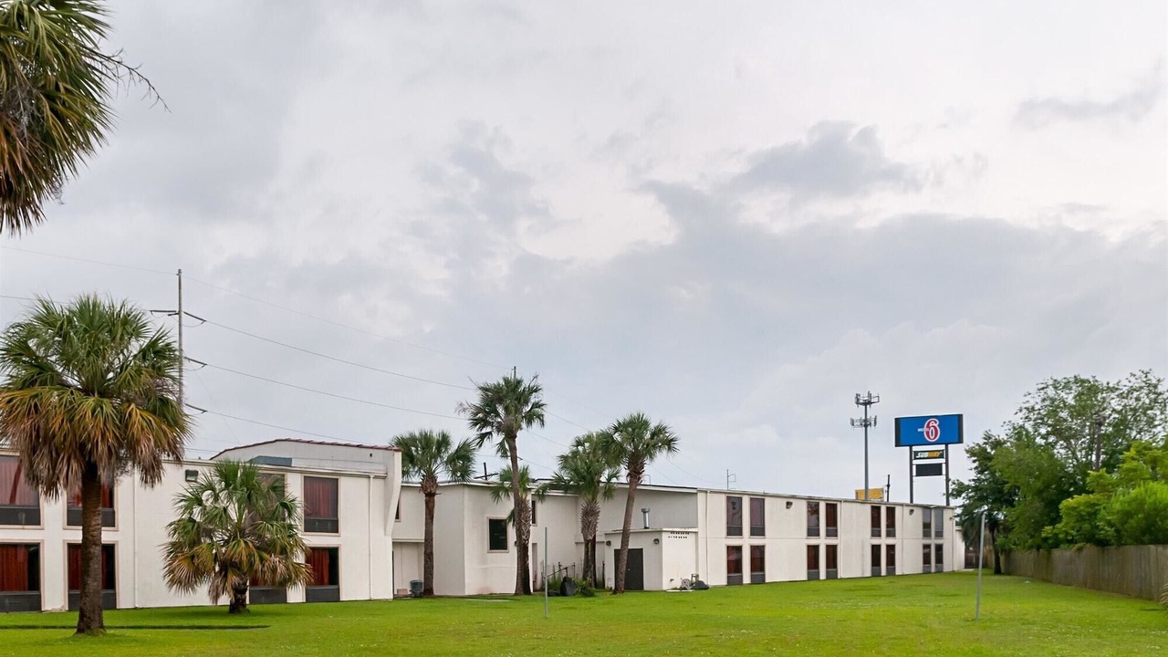 Photo of Outdoor in Desire Area