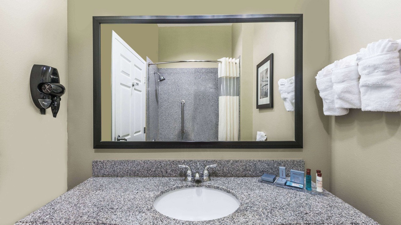 Photo of Bedroom in Lake Charles