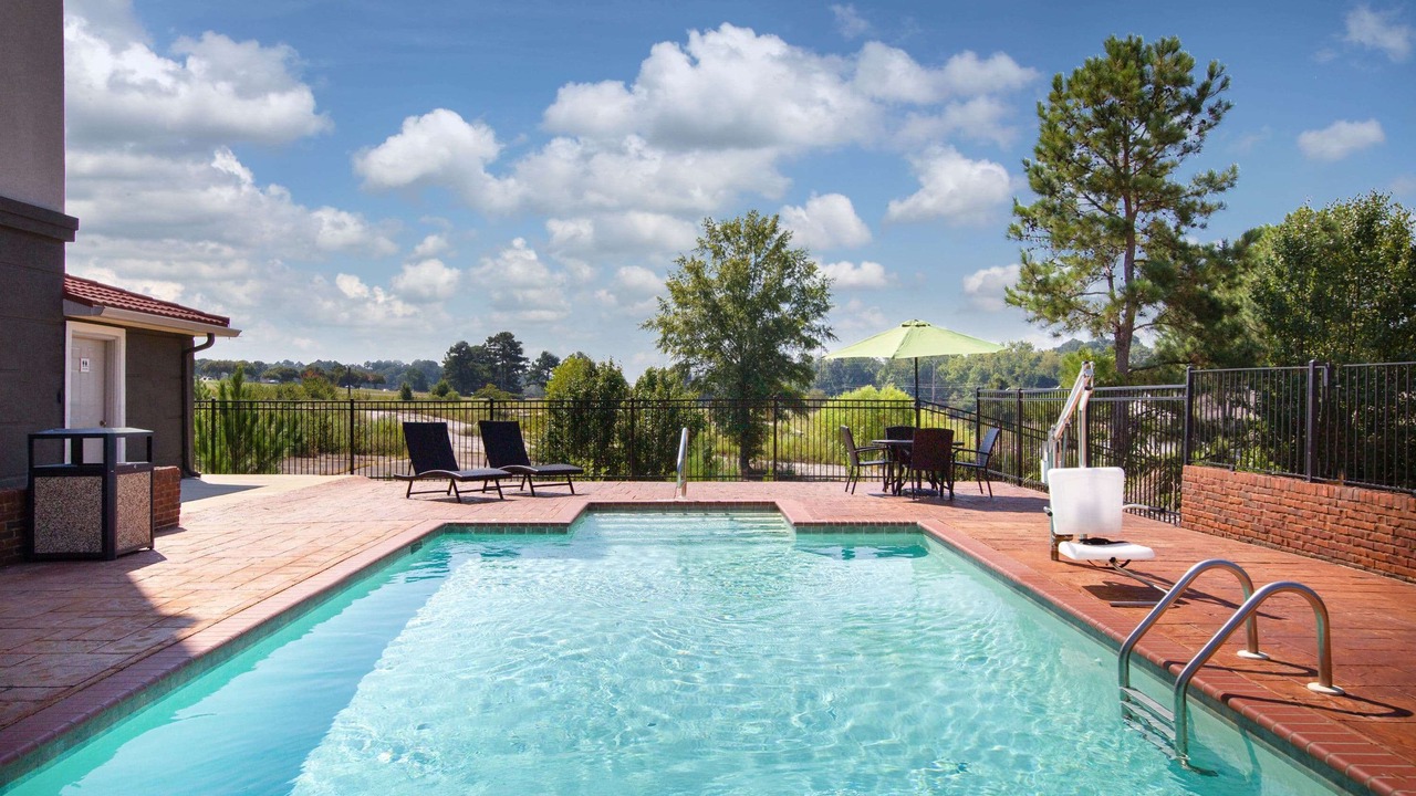 Photo of Outdoor in Tupelo