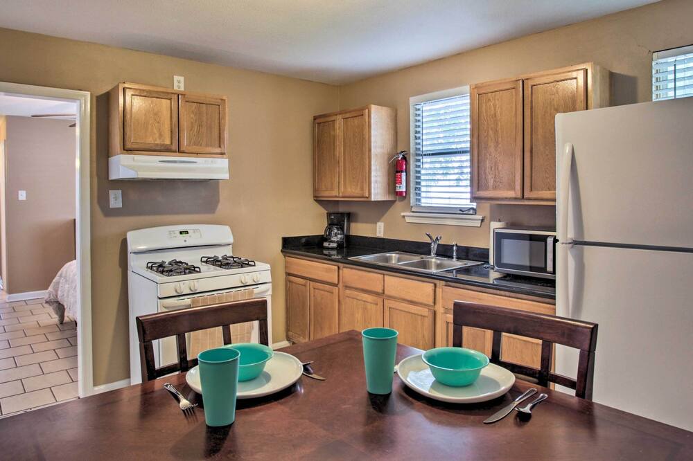 Photo of Kitchen in Esplanade Ridge