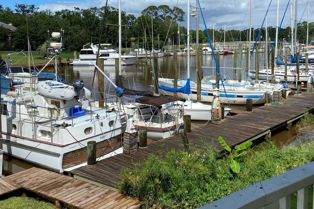 Photo of Others in Biloxi